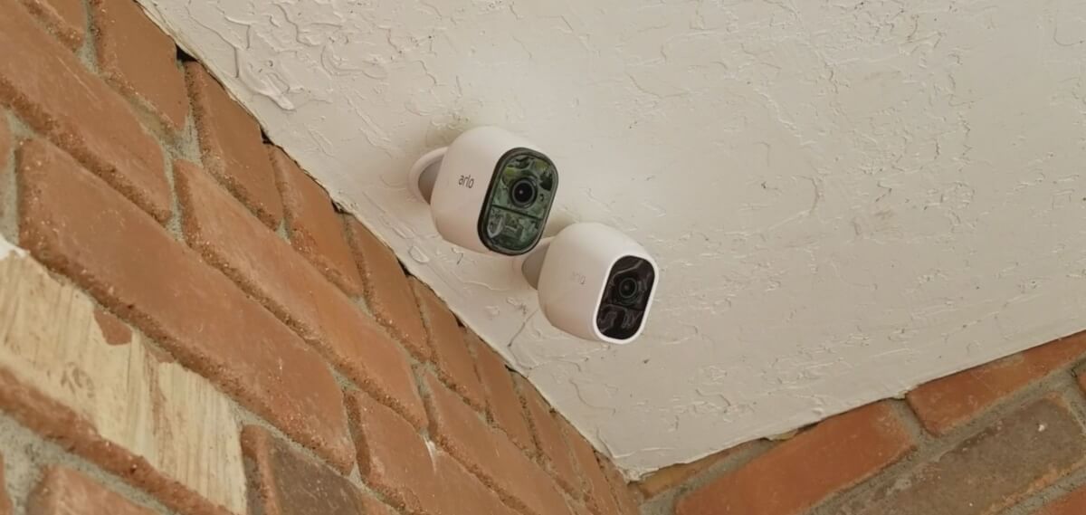 installing arlo pro 2 outside